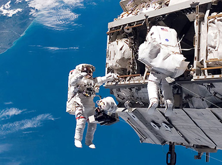 International Space Station Tour Gives You A Look Inside TechEBlog