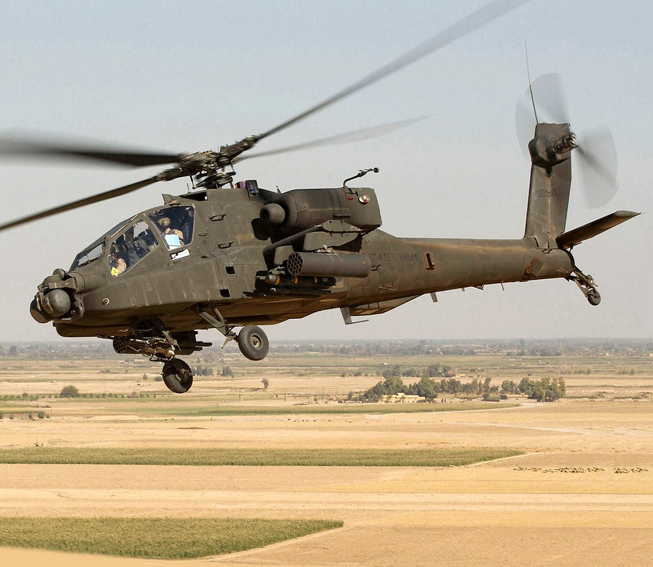 Boeing AH-64 Apache Helicopter