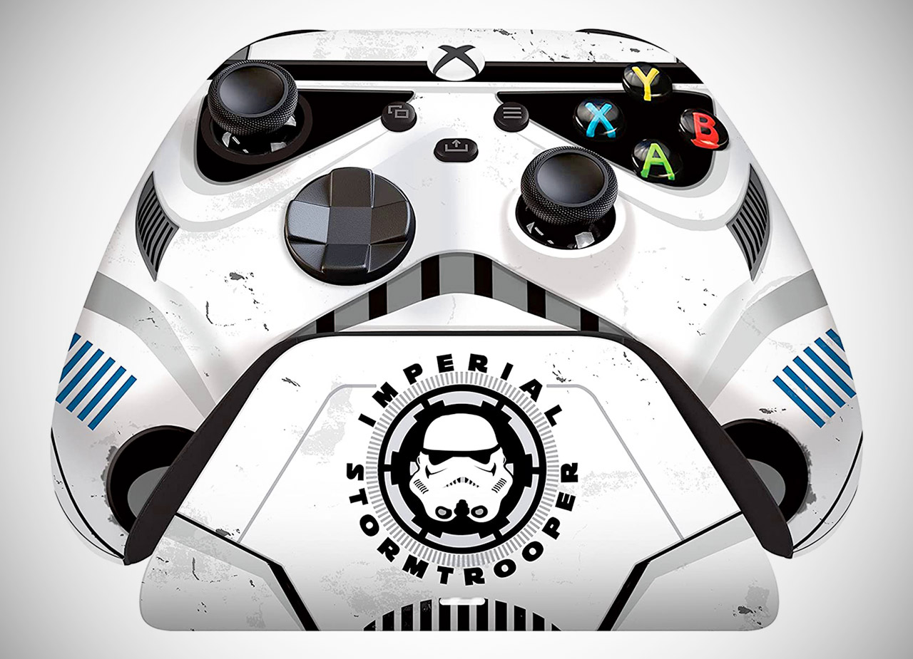 Razer Limited Edition Stormtrooper Wireless Xbox Controller Charging Stand Star Wars Day
